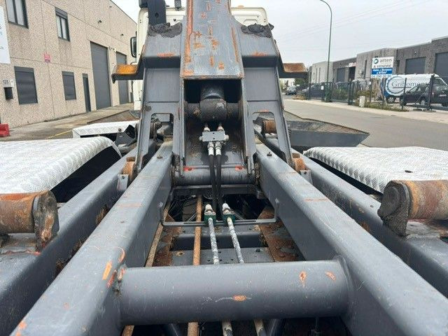 DAF CF85-410. 6x2. EU5. Retarder. - شاحنة ذات خطاف: صورة 4 DAF CF85-410. 6x2. EU5. Retarder. - شاحنة ذات خطاف: صورة 4