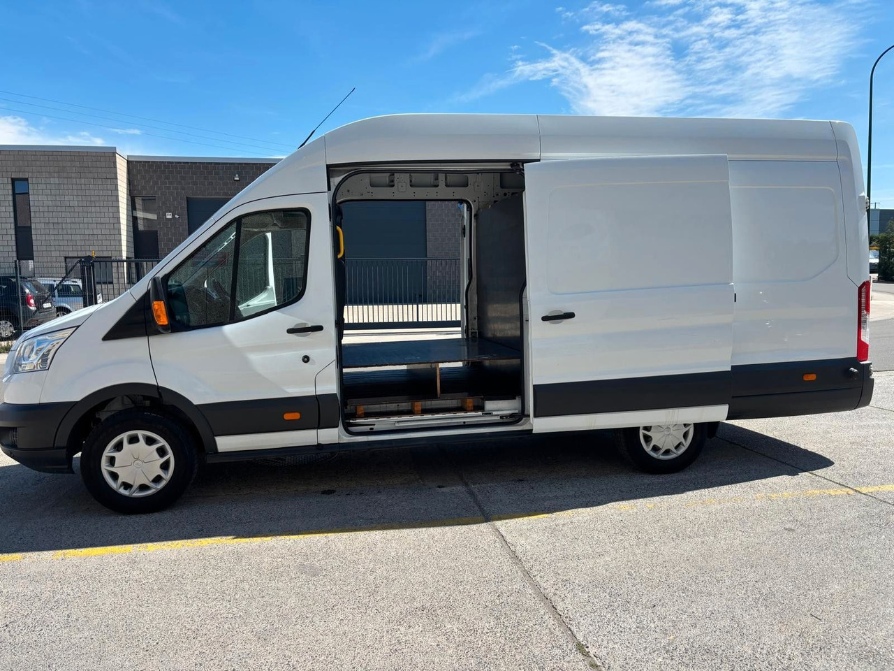 Ford Transit. Maxi. Klima. Euro 6B. Tempomat - فان: صورة 4 Ford Transit. Maxi. Klima. Euro 6B. Tempomat - فان: صورة 4