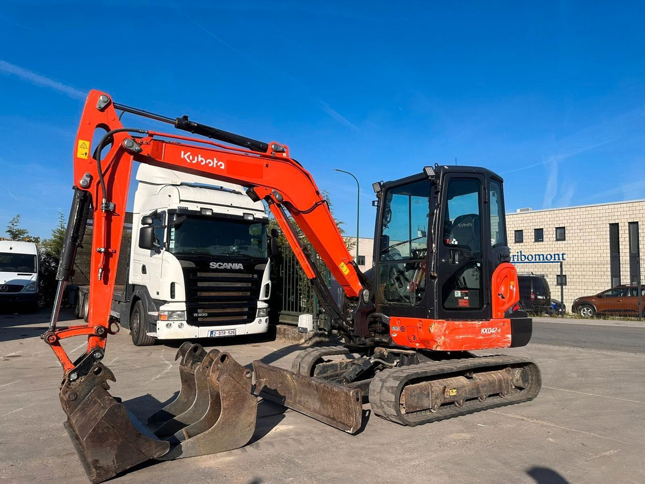Kubota KX042-4. 3 Löffel. - حفارة مُصَّغرة: صورة 2 Kubota KX042-4. 3 Löffel. - حفارة مُصَّغرة: صورة 2