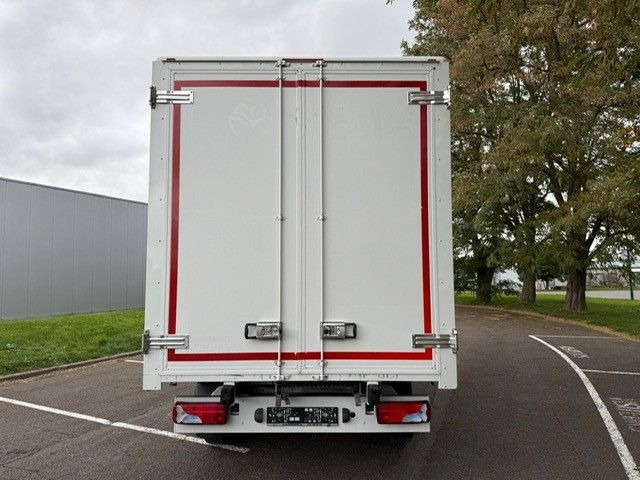 MAN TGE 3-140. Koffer 4.30m. Klima. Navi. Tempomat. - شاحنة مغلقة الصندوق: صورة 4 MAN TGE 3-140. Koffer 4.30m. Klima. Navi. Tempomat. - شاحنة مغلقة الصندوق: صورة 4