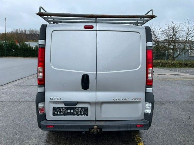 Opel Vivaro 2.0CDTI. TÜV 09/26. Extra Winterreifen. - فان المدمجة: صورة 4 Opel Vivaro 2.0CDTI. TÜV 09/26. Extra Winterreifen. - فان المدمجة: صورة 4