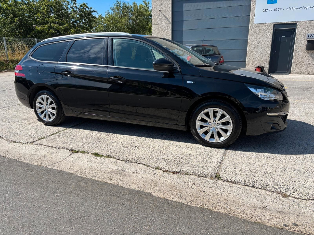 Peugeot 308 Klima. Kamera. Navi. Tempomat - سيارة ستيشن: صورة 5 Peugeot 308 Klima. Kamera. Navi. Tempomat - سيارة ستيشن: صورة 5
