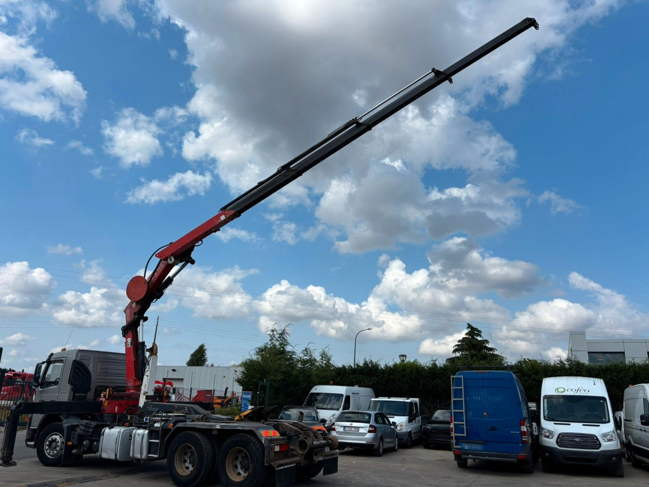 Volvo 6x4. Fassi F195A. Abroll. Funk. Tempomat. - شاحنة ذات خطاف, شاحنة كرين: صورة 1 Volvo 6x4. Fassi F195A. Abroll. Funk. Tempomat. - شاحنة ذات خطاف, شاحنة كرين: صورة 1