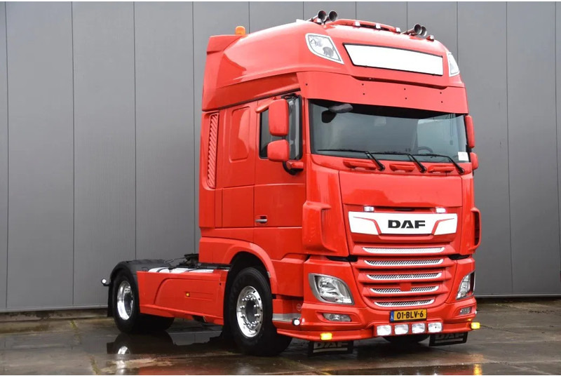 DAF XF 480 SSC 4x2 - NEW TACHO - 839 TKM - PARK. AIRCO - NAVI - SPECIAL INTERIOR - 2 x FUEL TANKS - ALCOA'S - TOP CONDITION - - وحدة جر: صورة 2 DAF XF 480 SSC 4x2 - NEW TACHO - 839 TKM - PARK. AIRCO - NAVI - SPECIAL INTERIOR - 2 x FUEL TANKS - ALCOA'S - TOP CONDITION - - وحدة جر: صورة 2