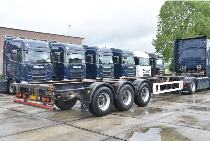 Krone SDC 27 - BPW AXLES - DRUM BRAKES - - نصف مقطورة لنقل الحاويات: صورة 2 Krone SDC 27 - BPW AXLES - DRUM BRAKES - - نصف مقطورة لنقل الحاويات: صورة 2