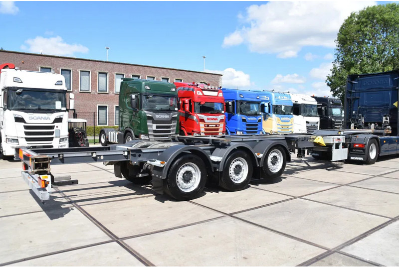Renders HASTRAILER FCC - ALL CONNECTIONS - LIFT AXLE - 2 x EXTENDABLE - SAF AXLES - DISC BRAKES - EXCELLENT CONDITION - - نصف مقطورة لنقل الحاويات: صورة 3 Renders HASTRAILER FCC - ALL CONNECTIONS - LIFT AXLE - 2 x EXTENDABLE - SAF AXLES - DISC BRAKES - EXCELLENT CONDITION - - نصف مقطورة لنقل الحاويات: صورة 3