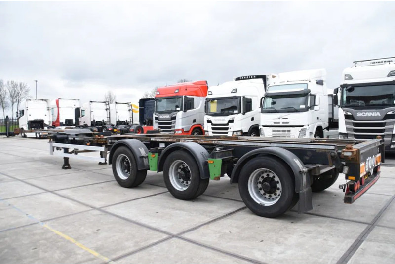Renders ROC 16.27 CC - X STEERING - BPW AXLES - DISC BRAKES - - نصف مقطورة لنقل الحاويات: صورة 3 Renders ROC 16.27 CC - X STEERING - BPW AXLES - DISC BRAKES - - نصف مقطورة لنقل الحاويات: صورة 3