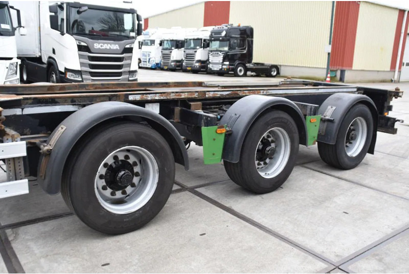 Renders ROC 16.27 CC - X STEERING - BPW AXLES - DISC BRAKES - - نصف مقطورة لنقل الحاويات: صورة 5 Renders ROC 16.27 CC - X STEERING - BPW AXLES - DISC BRAKES - - نصف مقطورة لنقل الحاويات: صورة 5