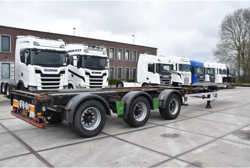 Renders ROC 16.27 CC - X STEERING - BPW AXLES - DISC BRAKES - - نصف مقطورة لنقل الحاويات: صورة 2 Renders ROC 16.27 CC - X STEERING - BPW AXLES - DISC BRAKES - - نصف مقطورة لنقل الحاويات: صورة 2