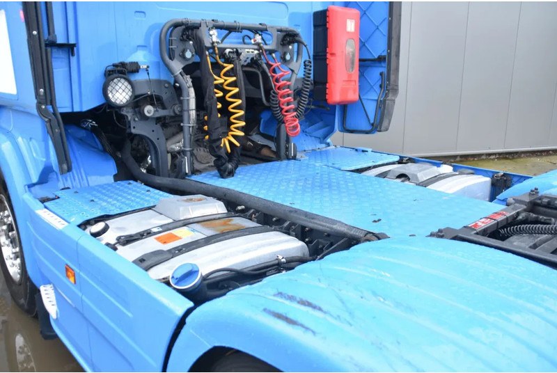 Scania R450 HL 6x2/4MNB - SCR ONLY - ADR FL - 778 TKM - RETARDER - FULL AIR - SLIDING FIFTH WHEEL - TOP CONDITION - - وحدة جر: صورة 4 Scania R450 HL 6x2/4MNB - SCR ONLY - ADR FL - 778 TKM - RETARDER - FULL AIR - SLIDING FIFTH WHEEL - TOP CONDITION - - وحدة جر: صورة 4