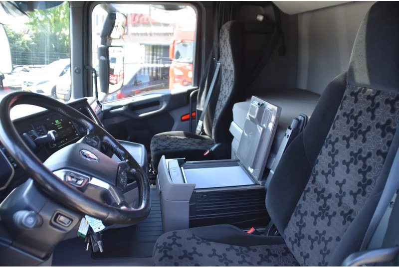 Scania R450 NGS 4x2 - RETARDER - ACC - 709 TKM - PARK. AIRCO - 4 POINT AIRSUSP. REAR - 2 x FUEL TANKS - LED LIGHTS - - وحدة جر: صورة 5 Scania R450 NGS 4x2 - RETARDER - ACC - 709 TKM - PARK. AIRCO - 4 POINT AIRSUSP. REAR - 2 x FUEL TANKS - LED LIGHTS - - وحدة جر: صورة 5