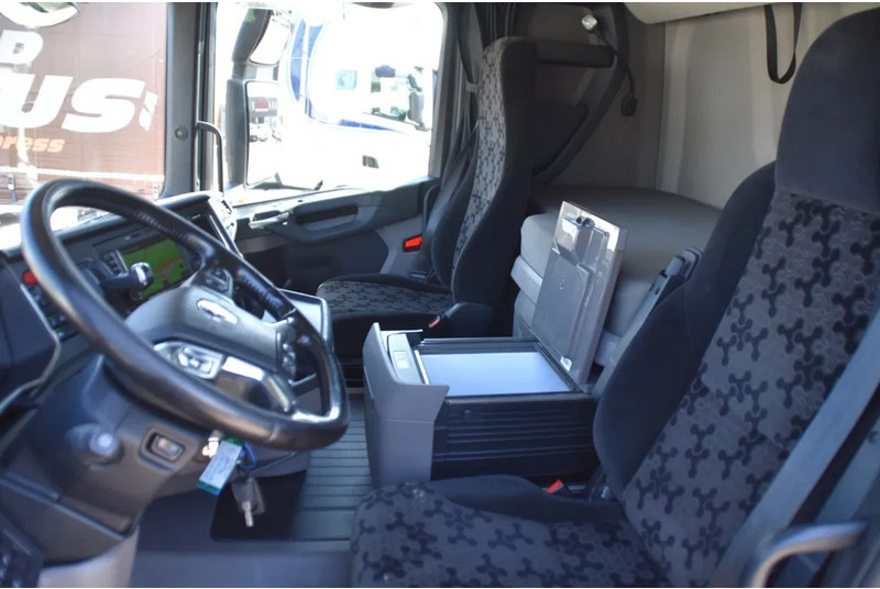 Scania R500 NGS 4x2 - RETARDER - 645 TKM - PARK. AIRCO - ACC - 4 POINT AIRSUSP. REAR - 2 x FUEL TANKS - LED LIGHTS - - وحدة جر: صورة 5 Scania R500 NGS 4x2 - RETARDER - 645 TKM - PARK. AIRCO - ACC - 4 POINT AIRSUSP. REAR - 2 x FUEL TANKS - LED LIGHTS - - وحدة جر: صورة 5