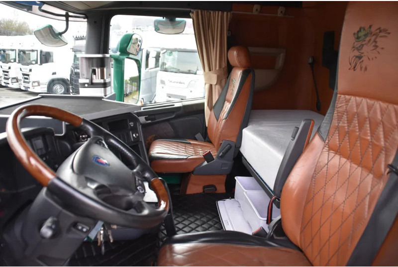 Scania R500 V8 TL 4x2 - EURO 5 - MANUAL - RETARDER - AIRCO - 2 x FUEL TANKS - GOOD CONDITION - - وحدة جر: صورة 5 Scania R500 V8 TL 4x2 - EURO 5 - MANUAL - RETARDER - AIRCO - 2 x FUEL TANKS - GOOD CONDITION - - وحدة جر: صورة 5