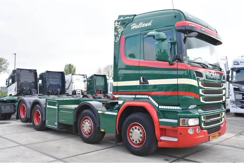 Scania R520 HL V8 8x2 - EURO 6 - MANUAL - RETARDER - WHEELBASE: 510 cm - 10 TONS FRONT AXLE - XENON - - شاحنات الحاويات / جسم علوي قابل للتغيير شاحنة: صورة 3 Scania R520 HL V8 8x2 - EURO 6 - MANUAL - RETARDER - WHEELBASE: 510 cm - 10 TONS FRONT AXLE - XENON - - شاحنات الحاويات / جسم علوي قابل للتغيير شاحنة: صورة 3