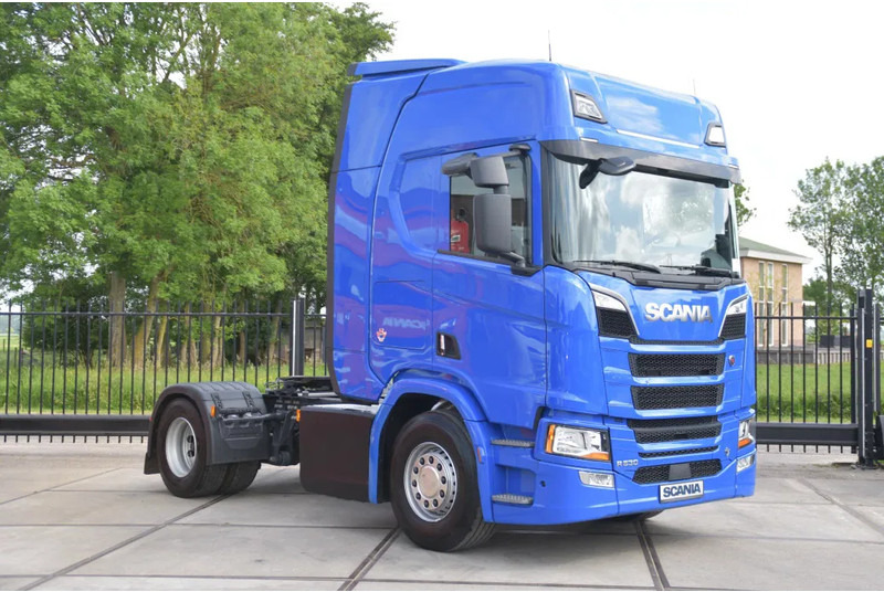 Scania R530 V8 NGS 4x2 - ADR FL - RETARDER - 253 TKM - ACC - NAVI - PTO - DIFF. LOCK - EXCELLENT CONDITION - - وحدة جر: صورة 2 Scania R530 V8 NGS 4x2 - ADR FL - RETARDER - 253 TKM - ACC - NAVI - PTO - DIFF. LOCK - EXCELLENT CONDITION - - وحدة جر: صورة 2