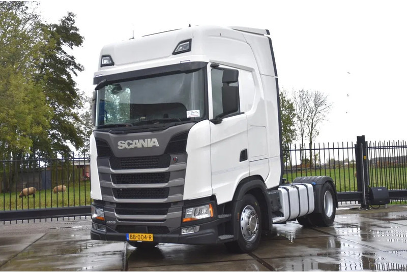 Scania S410 NGS 4x2EB MEGA 95 cm or 103 cm driving height - RETARDER - 773 TKM - FULL AIR - PARK. AIRCO - LEATHER SEATS - 2 x FUEL TANK - وحدة جر: صورة 2 Scania S410 NGS 4x2EB MEGA 95 cm or 103 cm driving height - RETARDER - 773 TKM - FULL AIR - PARK. AIRCO - LEATHER SEATS - 2 x FUEL TANK - وحدة جر: صورة 2