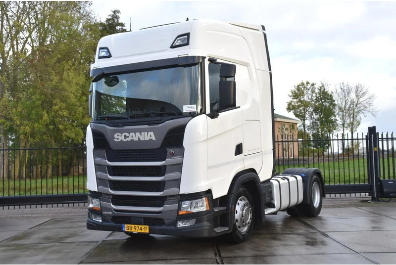 Scania S410 NGS 4x2EB MEGA 95 cm or 103 cm driving height - RETARDER - 781 TKM - FULL AIR - PARK. AIRCO - LEATHER SEATS - 2 x FUEL TANK - وحدة جر: صورة 1 Scania S410 NGS 4x2EB MEGA 95 cm or 103 cm driving height - RETARDER - 781 TKM - FULL AIR - PARK. AIRCO - LEATHER SEATS - 2 x FUEL TANK - وحدة جر: صورة 1