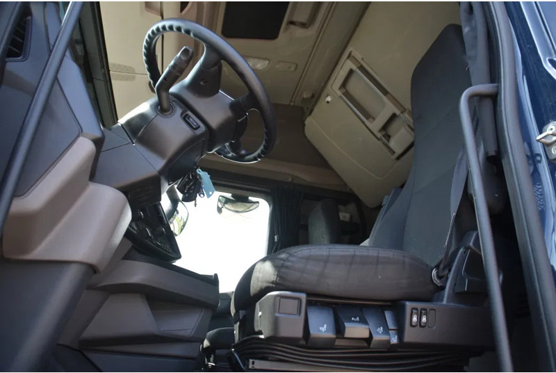 Scania S450 NGS 4x2NB - FULL AIR - 757 TKM - RETARDER - PARK. AIRCO - 2 x FUEL TANKS - TOP CONDITION - - وحدة جر: صورة 4 Scania S450 NGS 4x2NB - FULL AIR - 757 TKM - RETARDER - PARK. AIRCO - 2 x FUEL TANKS - TOP CONDITION - - وحدة جر: صورة 4