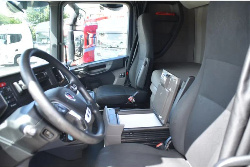 Scania S450 NGS 4x2NB - FULL AIR - 787 TKM - RETARDER - PARK. AIRCO - 2 x FUEL TANKS - TOP CONDITION - - وحدة جر: صورة 5 Scania S450 NGS 4x2NB - FULL AIR - 787 TKM - RETARDER - PARK. AIRCO - 2 x FUEL TANKS - TOP CONDITION - - وحدة جر: صورة 5