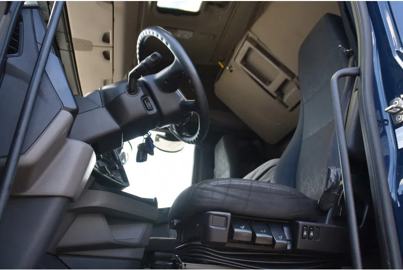 Scania S450 NGS 4x2NB - FULL AIR - 847 TKM - RETARDER - PARK. AIRCO - 2 x FUEL TANKS - TOP CONDITION - - وحدة جر: صورة 4 Scania S450 NGS 4x2NB - FULL AIR - 847 TKM - RETARDER - PARK. AIRCO - 2 x FUEL TANKS - TOP CONDITION - - وحدة جر: صورة 4