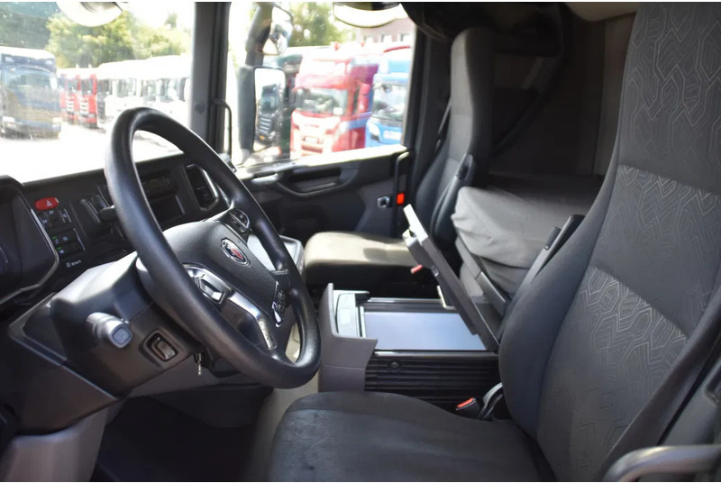 Scania S450 NGS 4x2NB - FULL AIR - 847 TKM - RETARDER - PARK. AIRCO - 2 x FUEL TANKS - TOP CONDITION - - وحدة جر: صورة 5 Scania S450 NGS 4x2NB - FULL AIR - 847 TKM - RETARDER - PARK. AIRCO - 2 x FUEL TANKS - TOP CONDITION - - وحدة جر: صورة 5