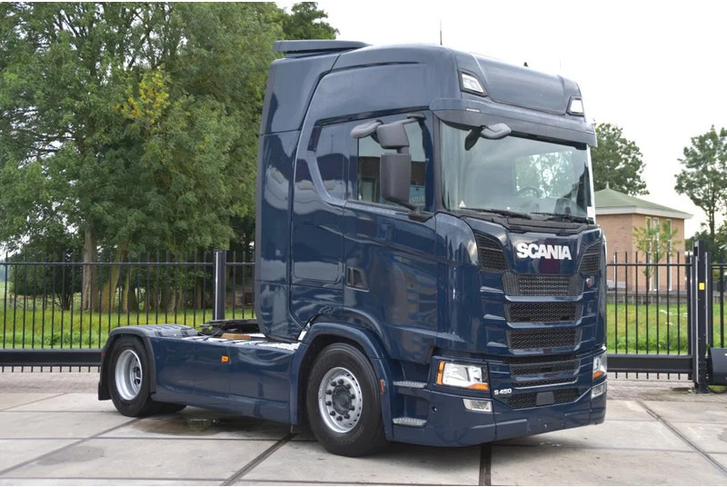 Scania S450 NGS 4x2NB - FULL AIR - RETARDER - ACC - PARK. AIRCO - 2 x FUEL TANKS - TOP CONDITION - - وحدة جر: صورة 1 Scania S450 NGS 4x2NB - FULL AIR - RETARDER - ACC - PARK. AIRCO - 2 x FUEL TANKS - TOP CONDITION - - وحدة جر: صورة 1