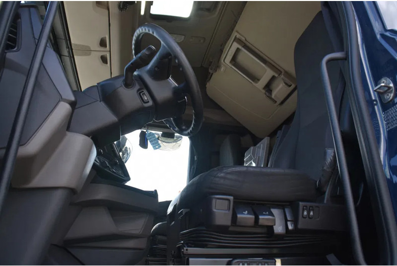 Scania S450 NGS 4x2NB - FULL AIR - RETARDER - ACC - PARK. AIRCO - 2 x FUEL TANKS - TOP CONDITION - - وحدة جر: صورة 4 Scania S450 NGS 4x2NB - FULL AIR - RETARDER - ACC - PARK. AIRCO - 2 x FUEL TANKS - TOP CONDITION - - وحدة جر: صورة 4