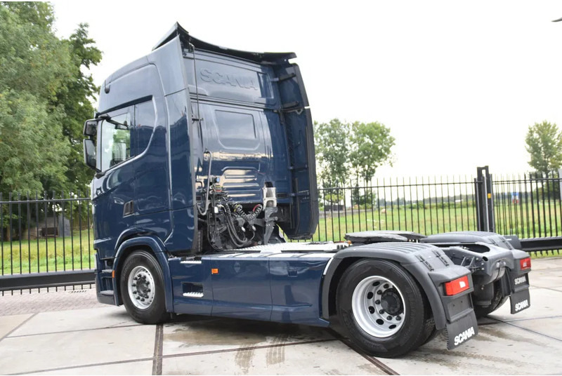 Scania S450 NGS 4x2NB - FULL AIR - RETARDER - ACC - PARK. AIRCO - 2 x FUEL TANKS - TOP CONDITION - - وحدة جر: صورة 3 Scania S450 NGS 4x2NB - FULL AIR - RETARDER - ACC - PARK. AIRCO - 2 x FUEL TANKS - TOP CONDITION - - وحدة جر: صورة 3