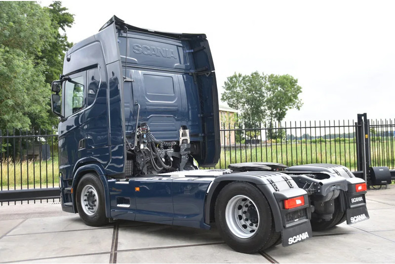 Scania S450 NGS 4x2NB - FULL AIR - RETARDER - ACC - PARK. AIRCO - 2 x FUEL TANKS - TOP CONDITION - - وحدة جر: صورة 3 Scania S450 NGS 4x2NB - FULL AIR - RETARDER - ACC - PARK. AIRCO - 2 x FUEL TANKS - TOP CONDITION - - وحدة جر: صورة 3