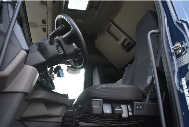 Scania S450 NGS 4x2NB - FULL AIR - RETARDER - ACC - PARK. AIRCO - 2 x FUEL TANKS - TOP CONDITION - - وحدة جر: صورة 4 Scania S450 NGS 4x2NB - FULL AIR - RETARDER - ACC - PARK. AIRCO - 2 x FUEL TANKS - TOP CONDITION - - وحدة جر: صورة 4