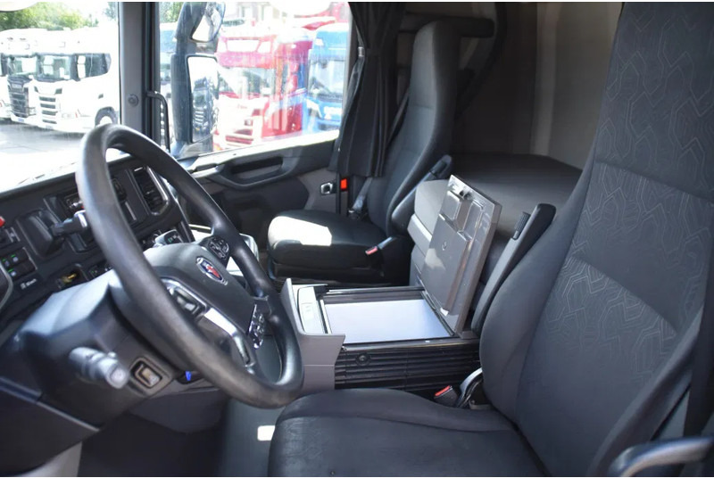 Scania S450 NGS 4x2NB - FULL AIR - RETARDER - ACC - PARK. AIRCO - 2 x FUEL TANKS - TOP CONDITION - - وحدة جر: صورة 5 Scania S450 NGS 4x2NB - FULL AIR - RETARDER - ACC - PARK. AIRCO - 2 x FUEL TANKS - TOP CONDITION - - وحدة جر: صورة 5