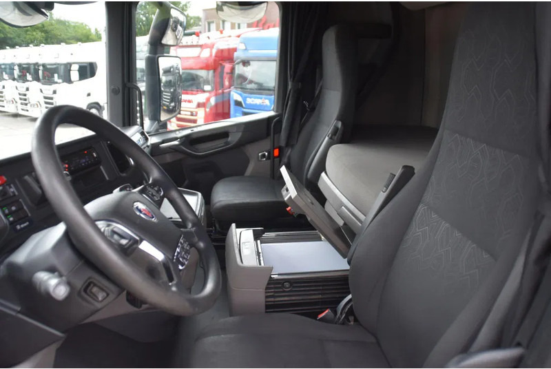 Scania S450 NGS 4x2NB - FULL AIR - RETARDER - ACC - PARK. AIRCO - 2 x FUEL TANKS - TOP CONDITION - - وحدة جر: صورة 5 Scania S450 NGS 4x2NB - FULL AIR - RETARDER - ACC - PARK. AIRCO - 2 x FUEL TANKS - TOP CONDITION - - وحدة جر: صورة 5