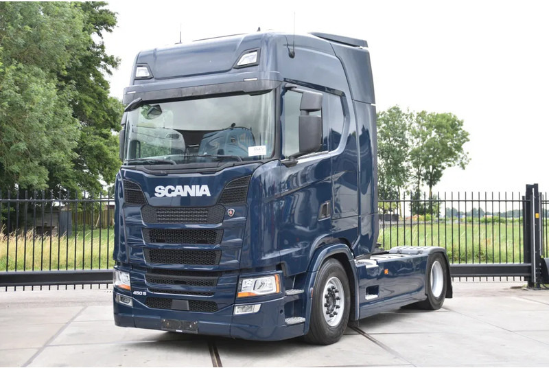 Scania S450 NGS 4x2NB - FULL AIR - RETARDER - ACC - PARK. AIRCO - 2 x FUEL TANKS - TOP CONDITION - - وحدة جر: صورة 2 Scania S450 NGS 4x2NB - FULL AIR - RETARDER - ACC - PARK. AIRCO - 2 x FUEL TANKS - TOP CONDITION - - وحدة جر: صورة 2