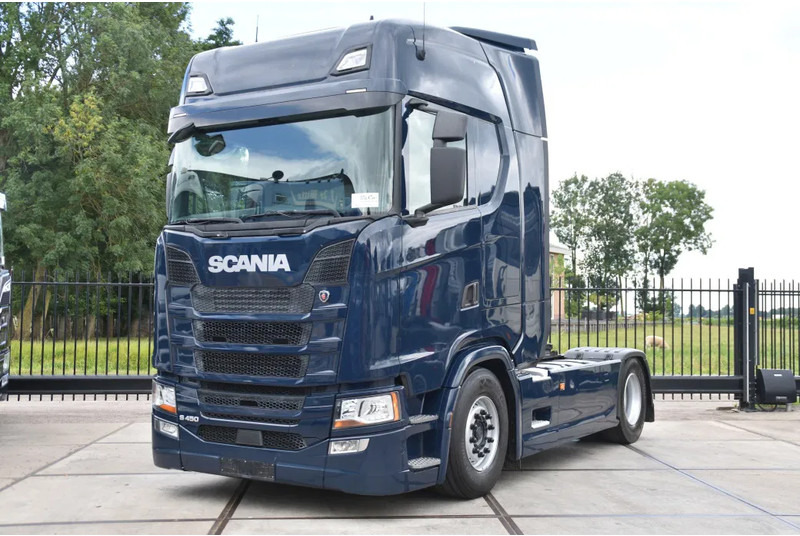 Scania S450 NGS 4x2NB - FULL AIR - RETARDER - ACC - PARK. AIRCO - 2 x FUEL TANKS - TOP CONDITION - - وحدة جر: صورة 2 Scania S450 NGS 4x2NB - FULL AIR - RETARDER - ACC - PARK. AIRCO - 2 x FUEL TANKS - TOP CONDITION - - وحدة جر: صورة 2