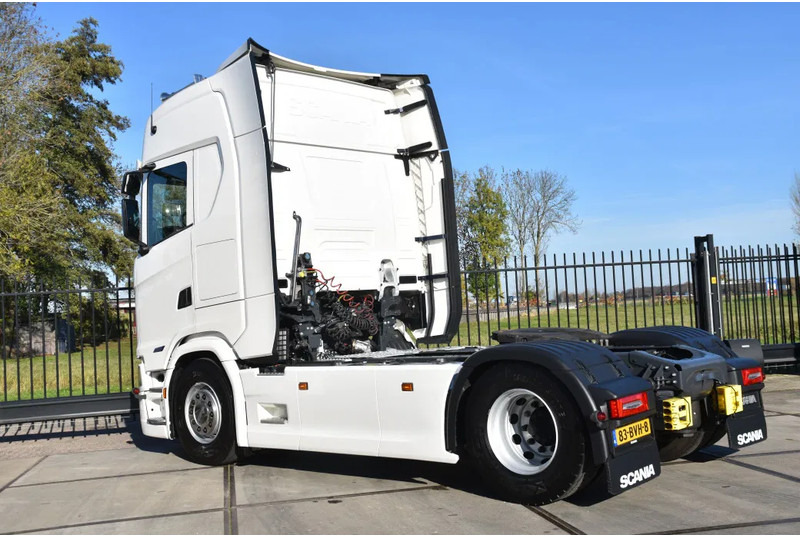 Scania S460 NGS 4x2NB - ONLY 112 TKM - FULL AIR - PARK. AIRCO - LEATHER SEATS - 2 x FUEL TANKS - LED LIGHTS - EXCELLENT CONDITION - - وحدة جر: صورة 3 Scania S460 NGS 4x2NB - ONLY 112 TKM - FULL AIR - PARK. AIRCO - LEATHER SEATS - 2 x FUEL TANKS - LED LIGHTS - EXCELLENT CONDITION - - وحدة جر: صورة 3