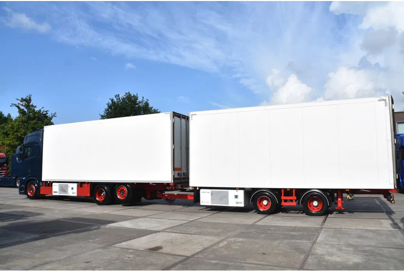 Scania S520 V8 NGS 6x2*4NB + SCHMITZ ZKO 20 - THERMO KING - RETARDER - FULL AIR - WHEELBASE: 515 CM - TOP CONDITION - - شاحنة الفريزر: صورة 2 Scania S520 V8 NGS 6x2*4NB + SCHMITZ ZKO 20 - THERMO KING - RETARDER - FULL AIR - WHEELBASE: 515 CM - TOP CONDITION - - شاحنة الفريزر: صورة 2