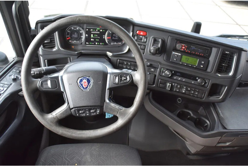 Scania S520 V8 NGS 6x2*4NB - THERMO KING - RETARDER - FULL AIR - WHEELBASE: 515 CM - LED LIGHTS - TOP CONDITION - - شاحنة الفريزر: صورة 5 Scania S520 V8 NGS 6x2*4NB - THERMO KING - RETARDER - FULL AIR - WHEELBASE: 515 CM - LED LIGHTS - TOP CONDITION - - شاحنة الفريزر: صورة 5
