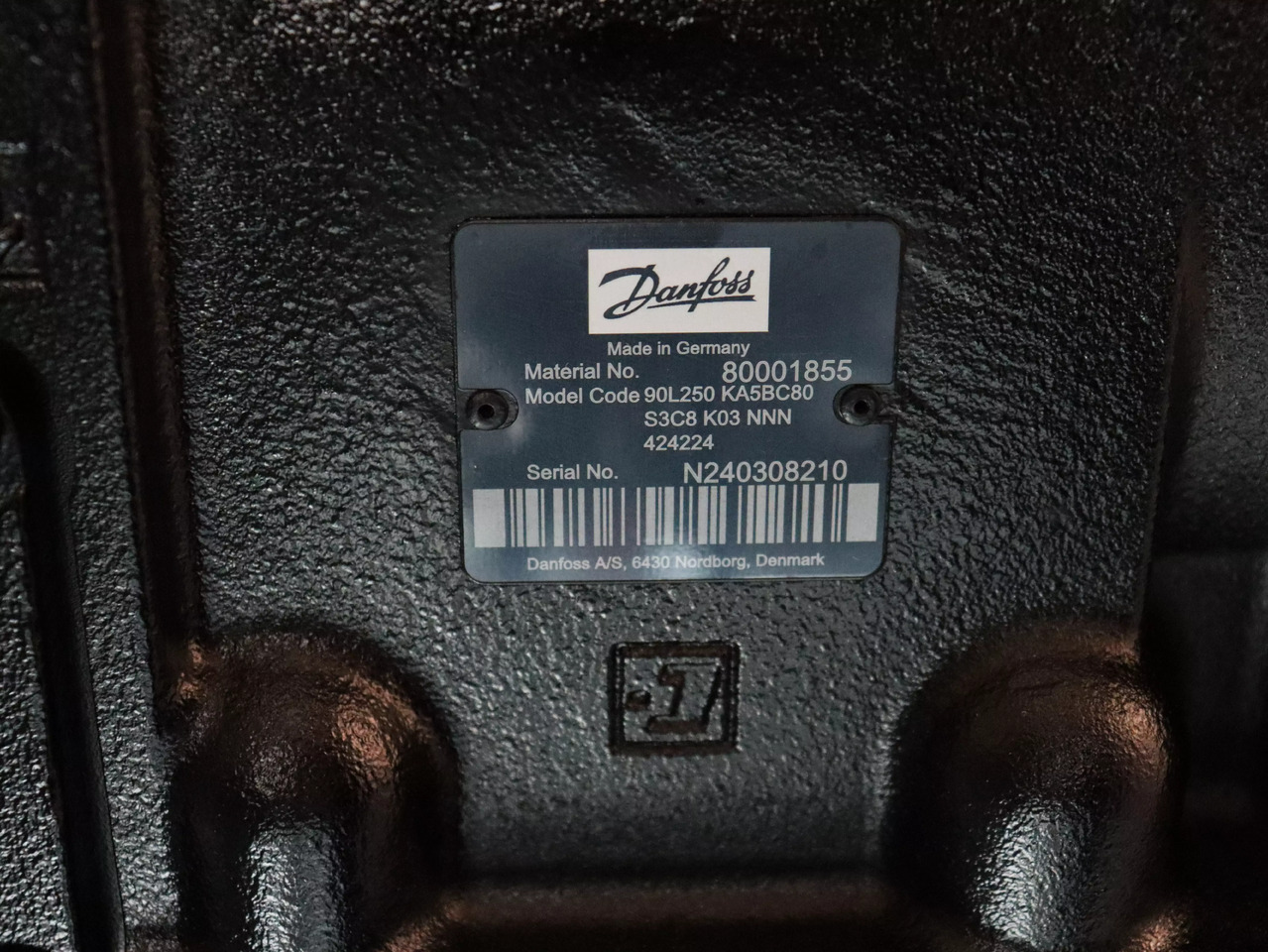 DANFOSS / SAUER 90L250 KA5BC80 S3C8 K03 NNN 424224 - مضخة هيدروليكية - آلات البناء: صورة 4 DANFOSS / SAUER 90L250 KA5BC80 S3C8 K03 NNN 424224 - مضخة هيدروليكية - آلات البناء: صورة 4