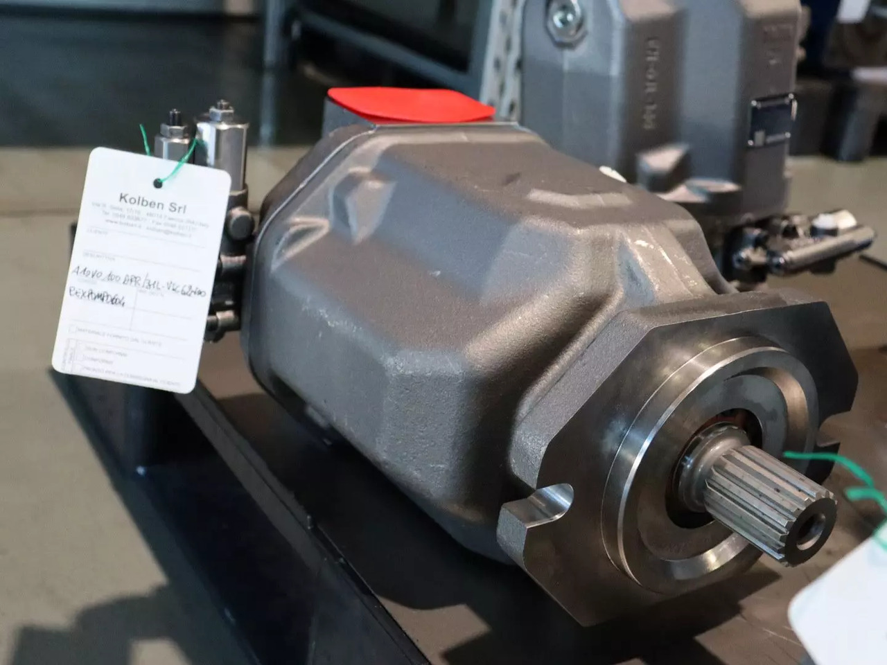 REXROTH A10VO100DFR/31L-VSC62N00 - مضخة هيدروليكية - معدات المناولة: صورة 1 REXROTH A10VO100DFR/31L-VSC62N00 - مضخة هيدروليكية - معدات المناولة: صورة 1