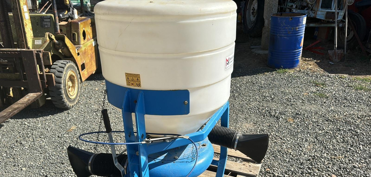 Impolveratore - معدات التسميد: صورة 4 Impolveratore - معدات التسميد: صورة 4