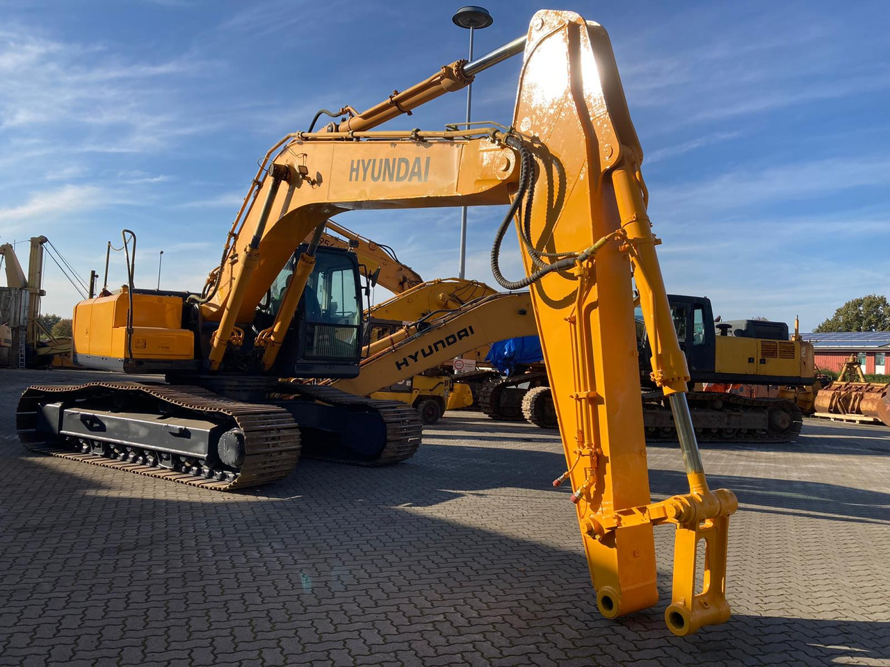 HYUNDAI Robex 290 NLC-7A spare parts carrier - قطع غيار - حفار زحاف: صورة 1 HYUNDAI Robex 290 NLC-7A spare parts carrier - قطع غيار - حفار زحاف: صورة 1