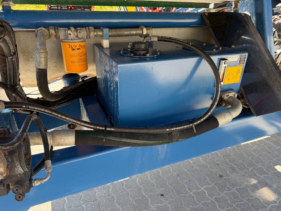 ASA-Lift T-130-B - حصادة العنب: صورة 4 ASA-Lift T-130-B - حصادة العنب: صورة 4