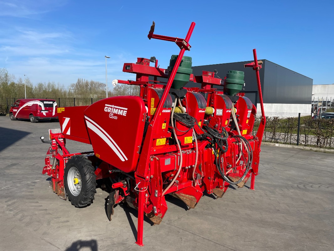 Grimme GL 420 - حصادة: صورة 1 Grimme GL 420 - حصادة: صورة 1
