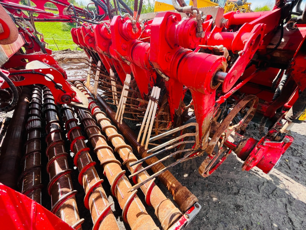 حصادة Holmer T4-30: صورة 26 حصادة Holmer T4-30: صورة 26