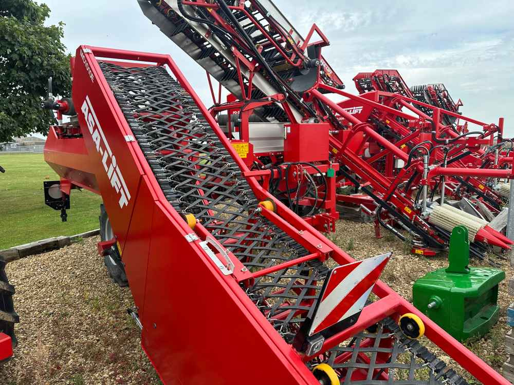 ASA-Lift MC1010E - حصادة العنب: صورة 3 ASA-Lift MC1010E - حصادة العنب: صورة 3