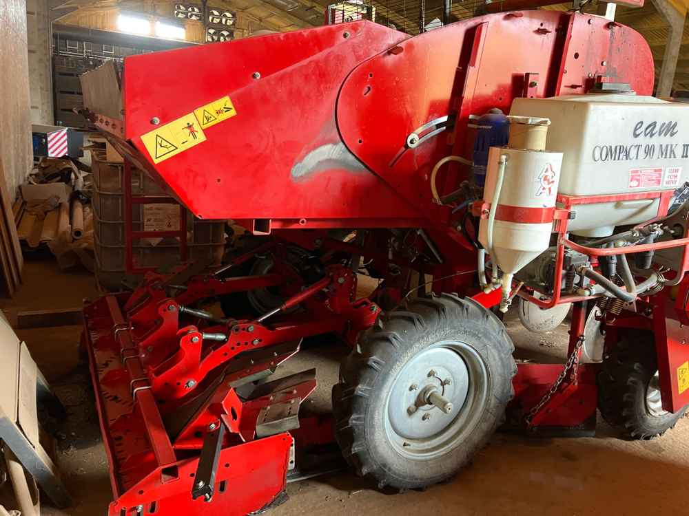 Grimme GL 32 B - حصادة: صورة 1 Grimme GL 32 B - حصادة: صورة 1