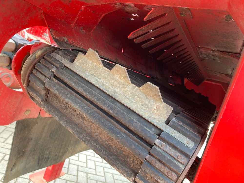 Grimme Grimme HT 210 2 Row Front Mounted Self-Propelled Topper - حصادة: صورة 5 Grimme Grimme HT 210 2 Row Front Mounted Self-Propelled Topper - حصادة: صورة 5