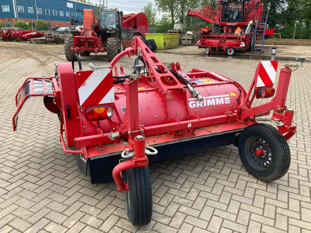 Grimme Grimme HT 210 2 Row Front Mounted Self-Propelled Topper - حصادة: صورة 1 Grimme Grimme HT 210 2 Row Front Mounted Self-Propelled Topper - حصادة: صورة 1