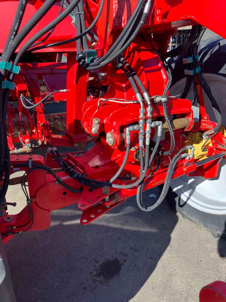 Grimme Varitron 220, 2 Row, Self-Propelled Potato Harvester - حصادة: صورة 5 Grimme Varitron 220, 2 Row, Self-Propelled Potato Harvester - حصادة: صورة 5