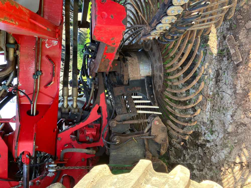 Holmer Holmer T4-40 Self-Propelled Sugarbeet Harvester - معدات حرث التربة: صورة 2 Holmer Holmer T4-40 Self-Propelled Sugarbeet Harvester - معدات حرث التربة: صورة 2
